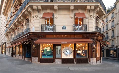 hermès paris boutique.